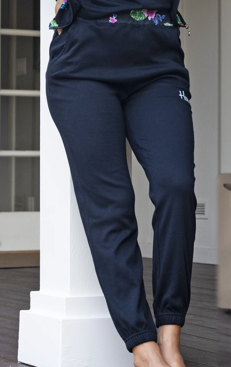 Island Design Collection Jogger: Black - Image 2