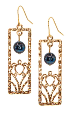 Jewel Of The Sea Dangle Earrings: Honu Frame