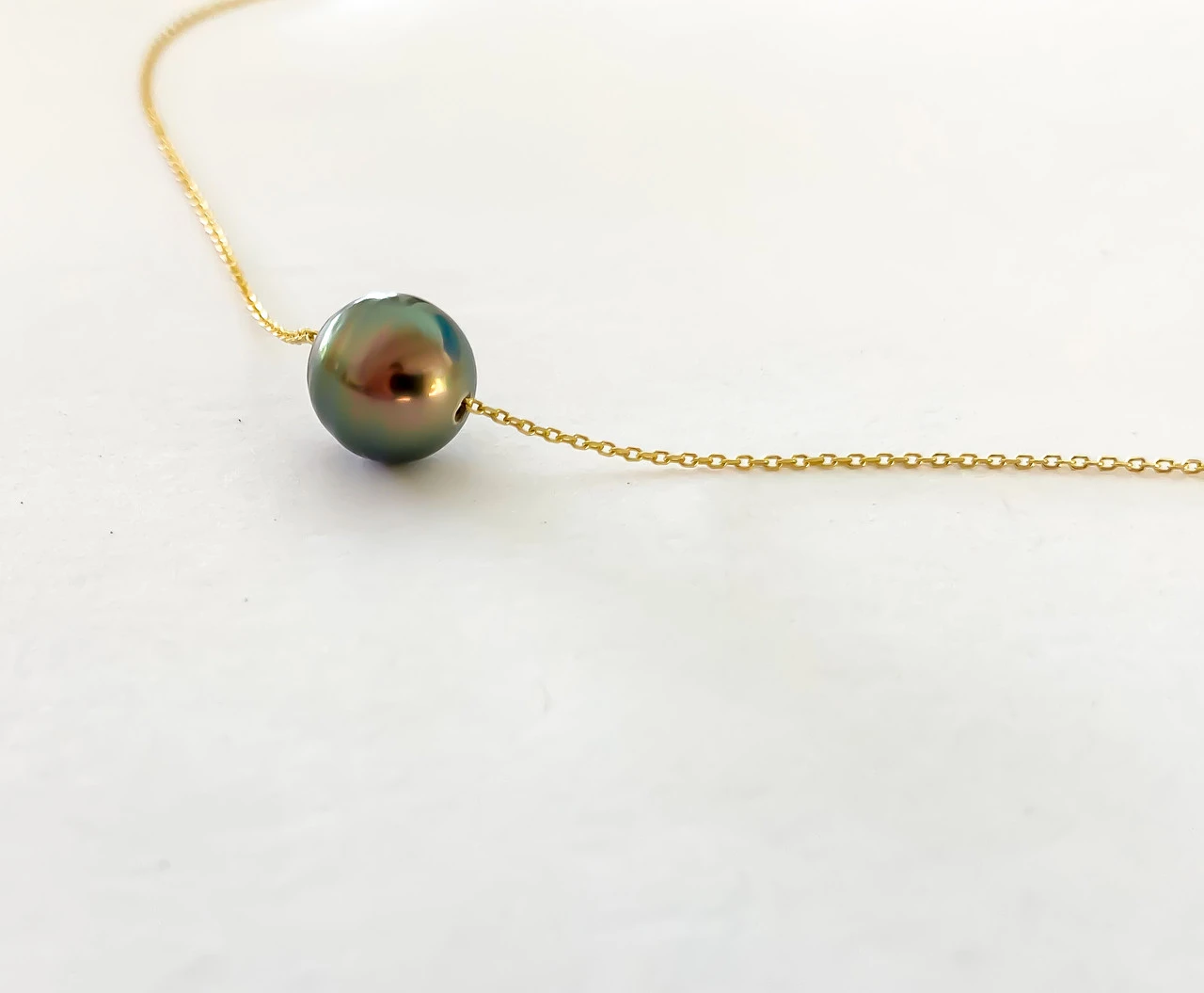 Tahitian Pearl Float Gold Chain Necklace - Image 3
