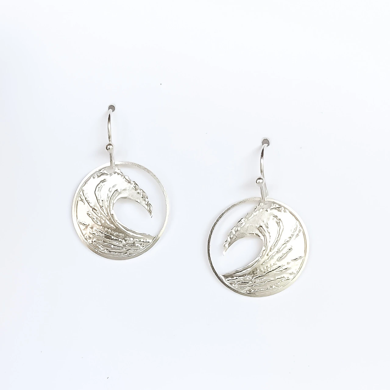 Liv-N-Aloha® Silver Wave Earrings